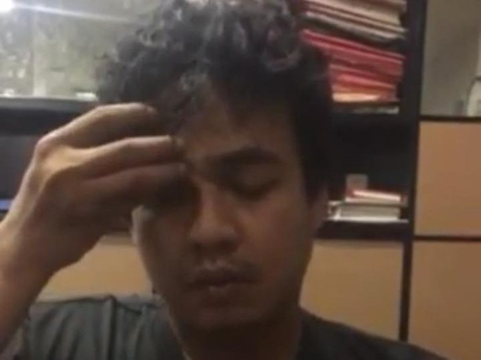 Begini Saat Suporter Tersangka Kerusuhan di GBK Dikerjai Polisi Baca Pancasila