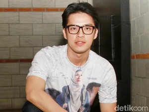Sibuk Berakting, Morgan Oey Masih Enjoy Sendiri