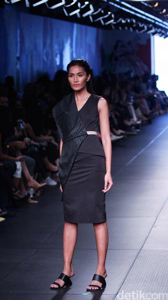 Ardistia New York Plaza Indonesia Fashion Week 2016 at Plaza Indonesia. Thamrin. Jakarta. [Foto: Mohammad Abduh/Wolipop]