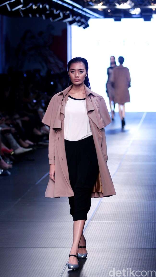 Ardistia New York Plaza Indonesia Fashion Week 2016 at Plaza Indonesia. Thamrin. Jakarta. [Foto: Mohammad Abduh/Wolipop]