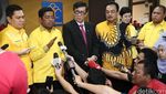 Golkar Serahkan Daftar Kepengurusan ke Menkum HAM