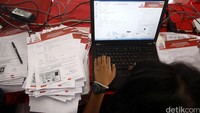 Verifikasi lembar dukungan ini harus melewati 3 tahap yaitu rekapitulasi, entri data, dan entri scan.