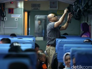 Asyik! Kini Penumpang Bisa Pesan Makan Online Sebelum Naik Kereta Api