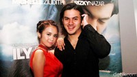 Dalam film tersebut Michelle berperan sebagai Aletta dan Rizky sebagai Arga. Pool/Gus Mun/detikFoto.