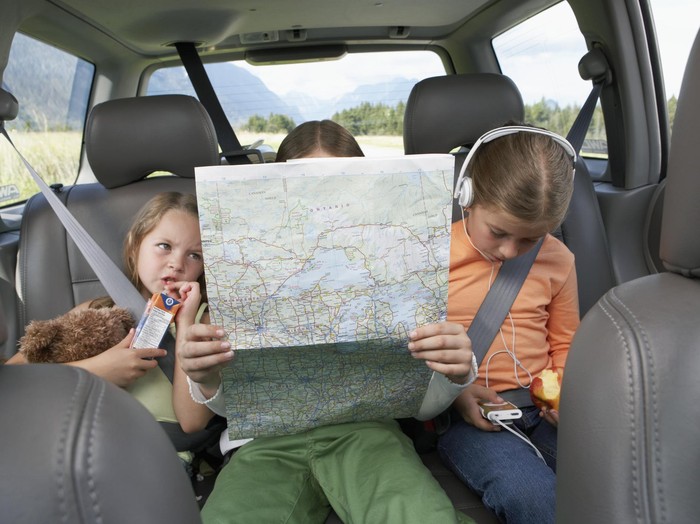 Agar Perjalanan Mudik yang Lama Terasa Menyenangkan Bagi si Kecil, Ini Tipsnya