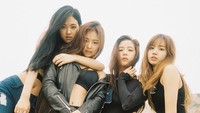 Namun belum ada keterangan lebih lanjut untuk tanggal pasti kapan mereka akan debut.