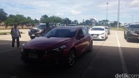 Perjalanan hari pertama Mazda Skyactiv ASEAN  Caravan dimulai dari Bangkok menuju ke Nakhon Panom (Thailand) yang berjarak 750 km.  Di hari kedua, para peserta akan melanjutkan petualangannya menuju Thakek (Laos) kemudian ke Vinh (Vietnam) dengan total jarak tempuh sejauh 350 km. Kemudian di hari ketiga akan ditutup dengan perjalanan dari Vinh ke Ibu Kota Vietnam, Hanoi, dengan jarak tempuh mencapai 490 km.