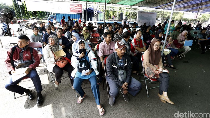 PT Bank Negara Indonesia Tbk (BNI) kembali menggelar mudik gratis untuk nasabah. Selain itu BNI juga membagikan peta jalur mudik kepada nasabah.