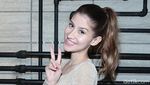 Penampilan Etnik Dian Nitami dan Millane Fernandez