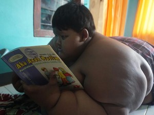 Bocah Tergemuk di Dunia Sudah Bisa Main Bola, Ade Rai Bersyukur
