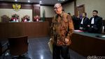 Doddy Supeno Menangis Usai Sidang Perdana