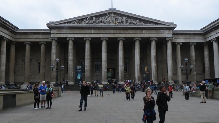 aneka barang koleksi British Museum London