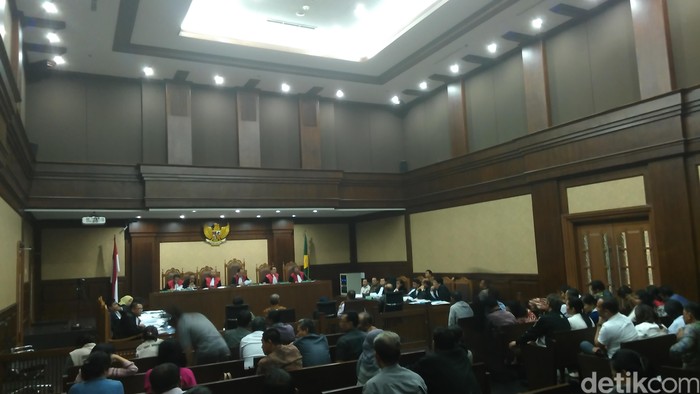 Nama Kajati DKI Disebut dalam Percakapan Terdakwa Suap PT BA