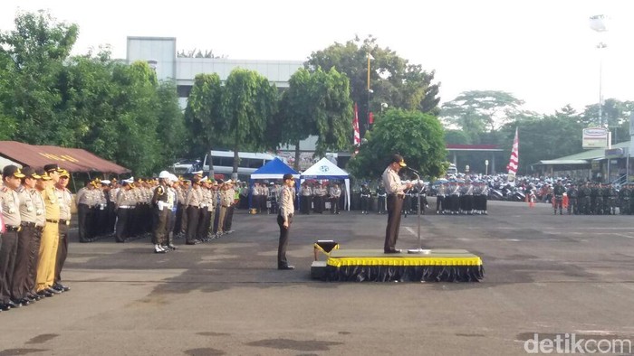 Kapolri Pimpin Apel Pasukan Operasi Ramadniya, Ahok Hadir