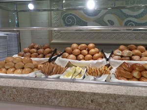 Begini Cara Koki Kapal Pesiar Membuat Masakan Halal