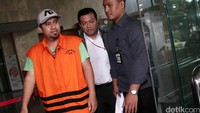 Penyidik KPK kembali melakukan pemeriksaan untuk keempat tersangka kasus dugaan suap pengamanan vonis perkara cabul Saipul Jamil.