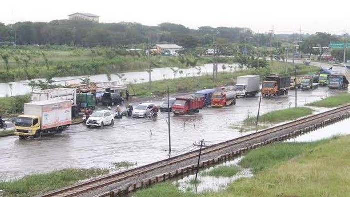 Jalan Nasional Surabaya-Probolinggo Terputus, 52.743 Jiwa Terdampak