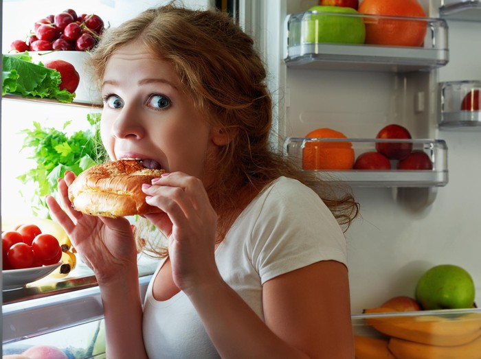 Kurangi Begadang Ampuh Kontrol Nafsu Makan
