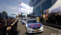 Sedikitnya 12 bus yang membawa 450 karyawan yang berada di Trans TV, Trans 7, detikcom, CNN Indonesia dan Transvision.