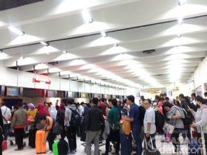 Antrean Pemudik Mulai Terlihat di Bandara Soekarno-Hatta