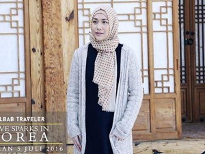 Foto: Inspirasi Gaya Hijab Traveling dari BCL di Film Jilbab Traveler