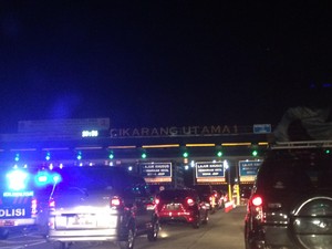 Macet, Kendaraan Merayap 20 Km/Jam Selepas GT Cikarang Utama