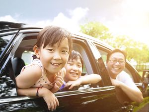 Liburan Akhir Tahun Bareng Anak? Ini 8 Rahasia Tetap Nyaman dan Anti Stres