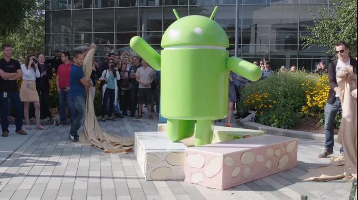 Patung Android. Foto: Screenshot YouTube Patung Android. Foto: Screenshot YouTube
