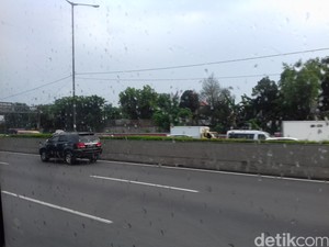 Pagi ini Volume Kendaraan di Ruas Tol Arah Jakarta Mulai Berkurang