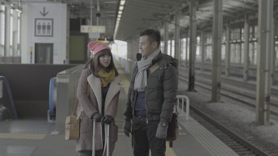 Romantisme Dion Wiyoko dan Pamela Bowie di film Winter in Tokyo