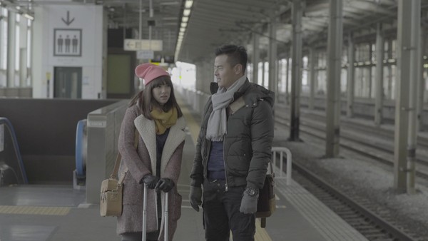 Romantisme Dion Wiyoko dan Pamela Bowie di film Winter in Tokyo