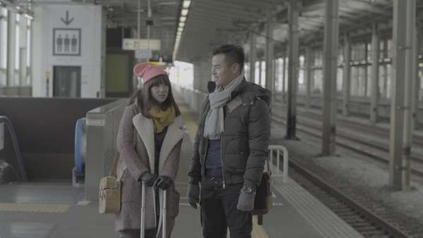 Romantisme Dion Wiyoko dan Pamela Bowie di film Winter in Tokyo Romantisme Dion Wiyoko dan Pamela Bowie di film Winter in Tokyo
