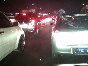 Tol Jakarta-Cikampek Masih Padat, Terurai Usai Rest Area di Km 39