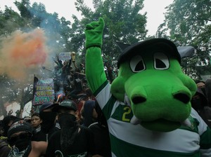 Persebaya Diminta Ganti Kerugian Kerusakan Stadion Bung Tomo