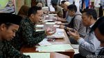 Antusiasme Warga Membayar Zakat