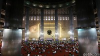Suasana Istiqlal seusai salat Jumat.