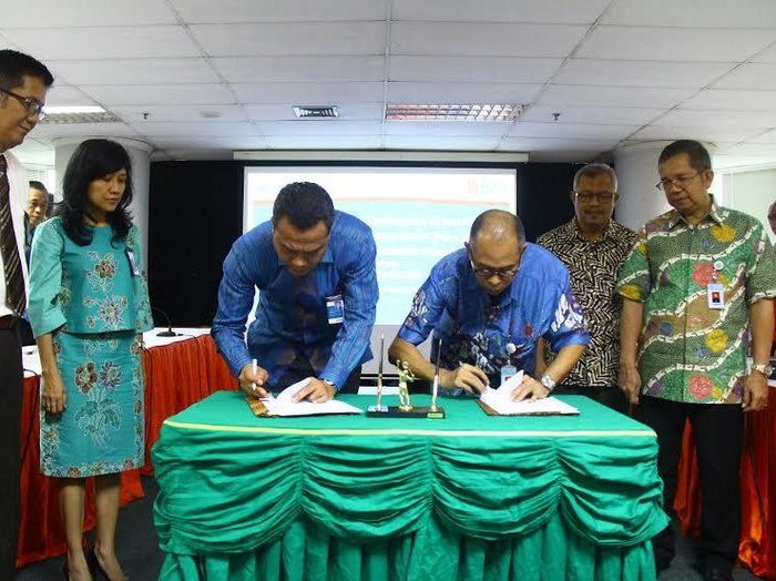 Jelang Musim Tanam, BNI Kucurkan KUR ke Petani Tebu di Jatim Rp 193,5 M