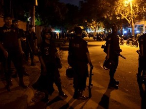 PM Bangladesh: 13 Sandera Selamat, Beberapa Orang Tewas