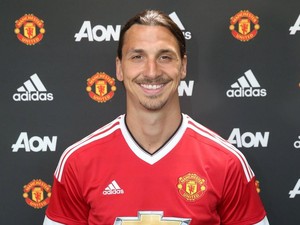 Liburan, Zlatan Pamer Kebugaran