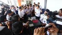Program mudik lebaran yang dilakukan dengan moda transportasi kereta api sebagai bentuk dukungan politik transportasi berbasiskan sistem kereta api yang dikenal efisien, aman, dan hadir sebagai angkutan massal.