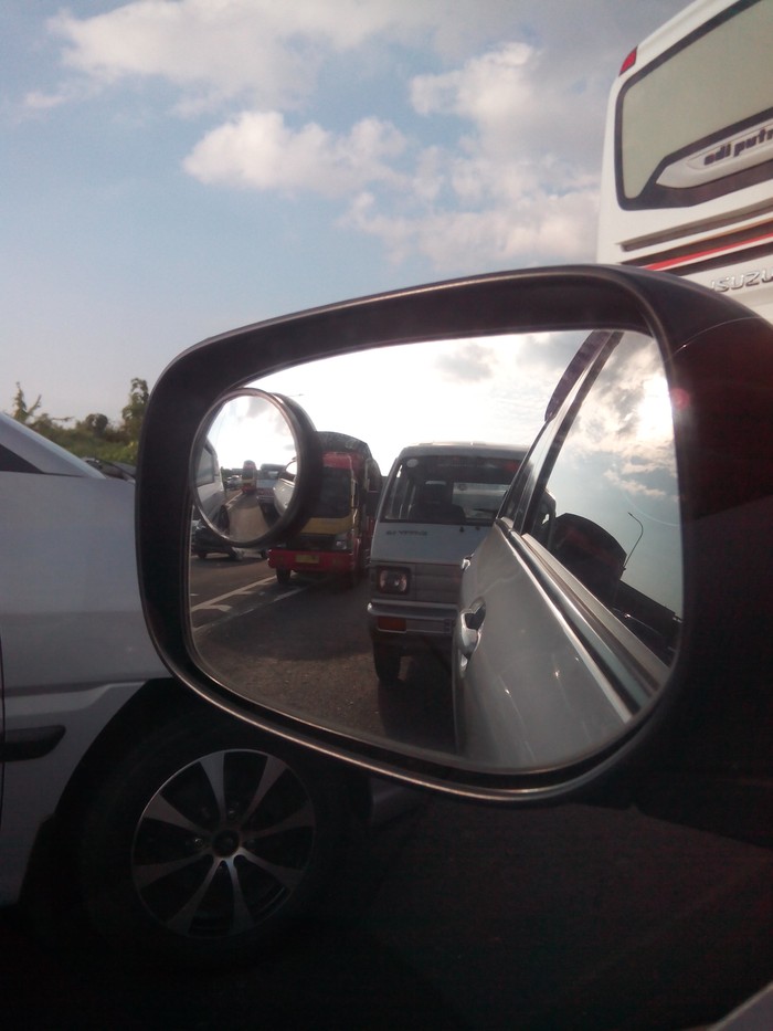 Tol Cipali Macet Selepas GT Cikamurang, Kecepatan Rata-rata 20 Km/Jam