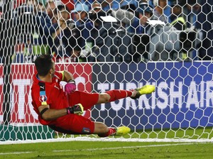 Buffon: Gila Melihat Tiga Penalti Jerman Gagal