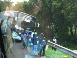 Sempat Kecelakaan, Pemudik Bus Demokrat Tetap Lanjutkan Perjalanan