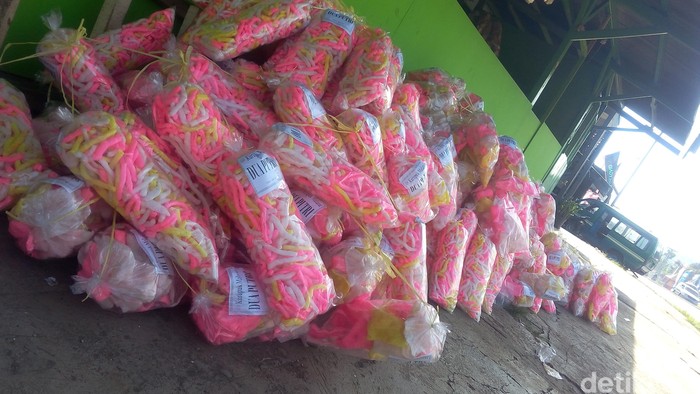 Kerupuk Melarat, Cemilan Favorit Pemudik di Jalur Nagreg