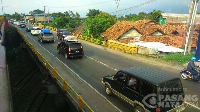 Simpang Jomin Lancar Jaya, Ada Bajaj yang Dipakai Mudik