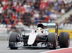 Salip Rosberg di Lap Terakhir, Hamilton Menangi GP Austria