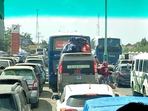12 Orang Meninggal Dunia Akibat Terjebak Macet Horor di Brebes