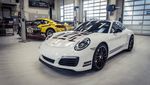 Tampilan Porsche 911 Carrera S Endurance Racing Edition