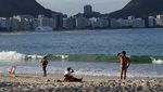 Pantai Copacabana di Brasil: Dari Bikini Hingga Sunset Cantik