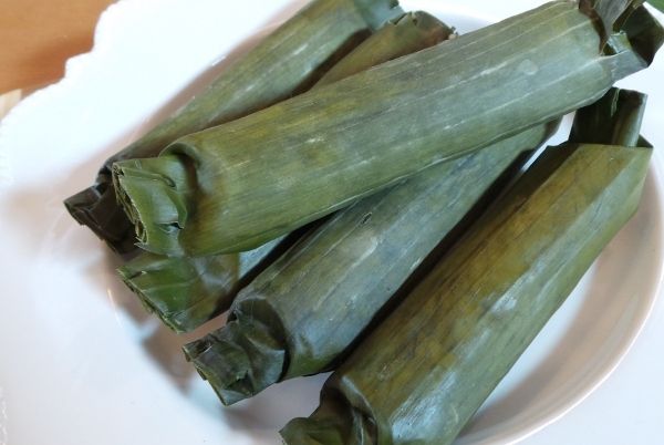 membuat lontong